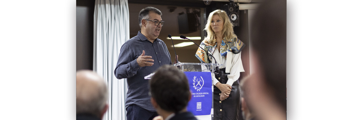 Joan Martí recibió el premio en la jornada de invierno del ICOG | Imagen cedida por el ICOG.