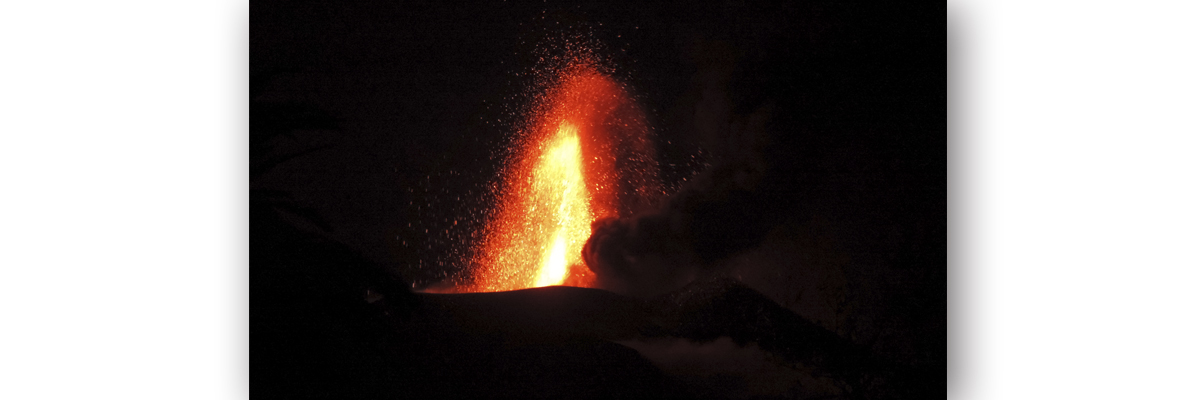 Erupción volcánica en La Palma. | Marta López Saavedra